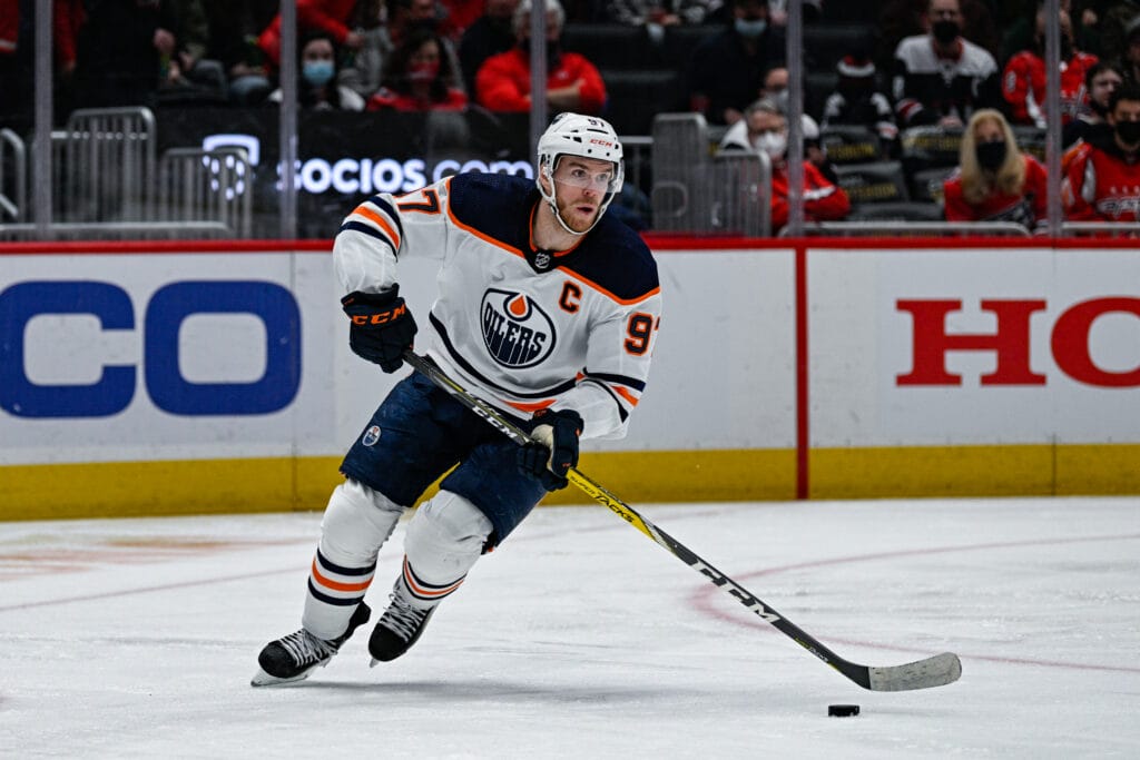 oilers player playing ice-hockey